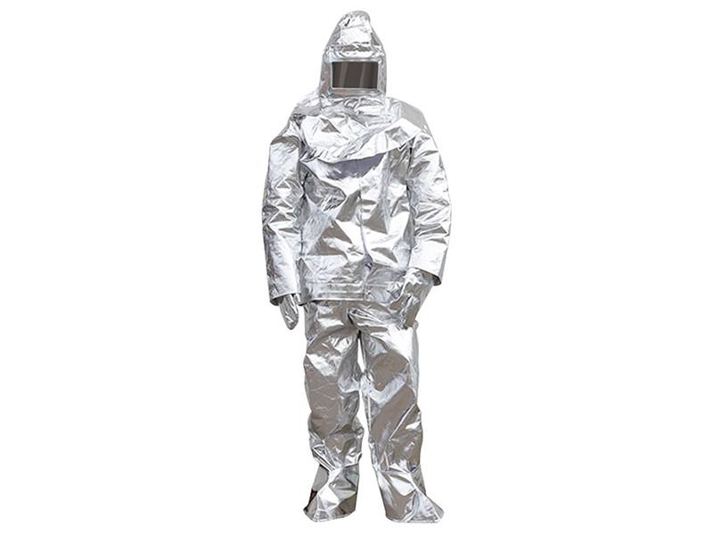 Fire resistant insulated suit